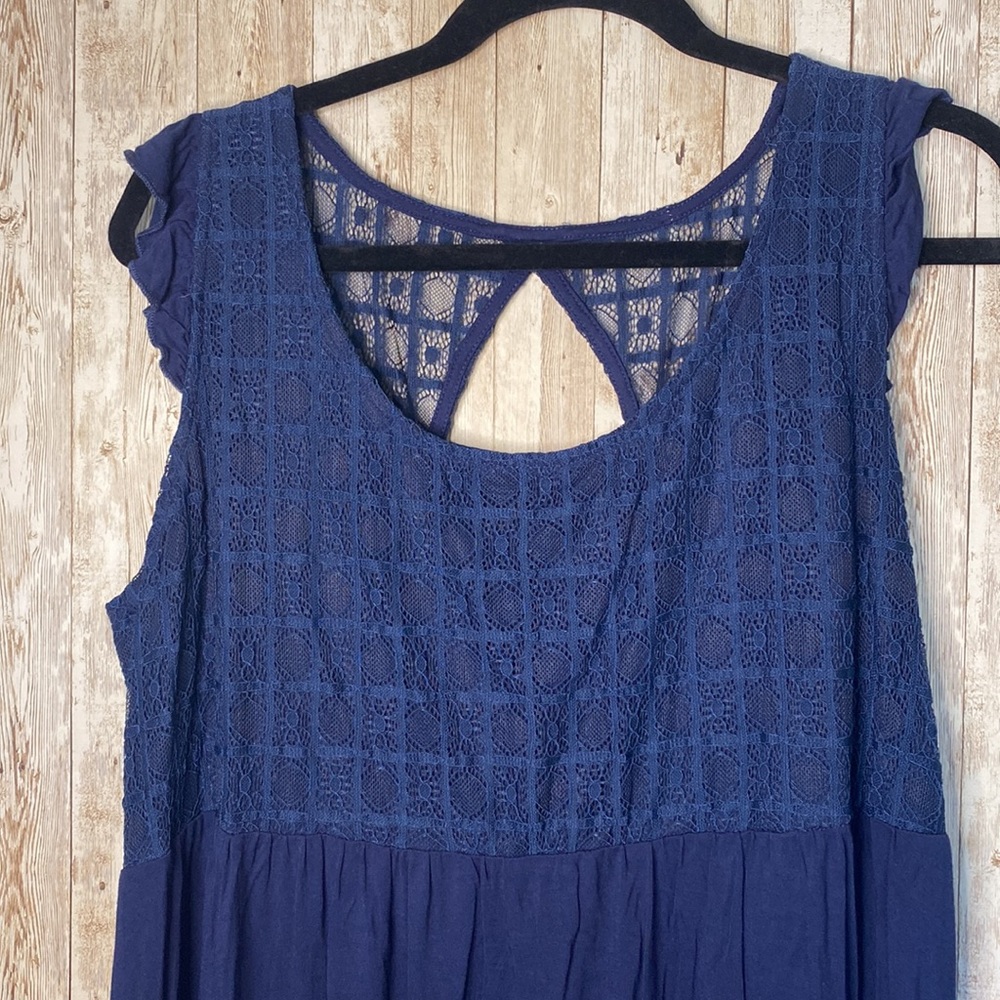 Blue tank - Picture 3 of 3